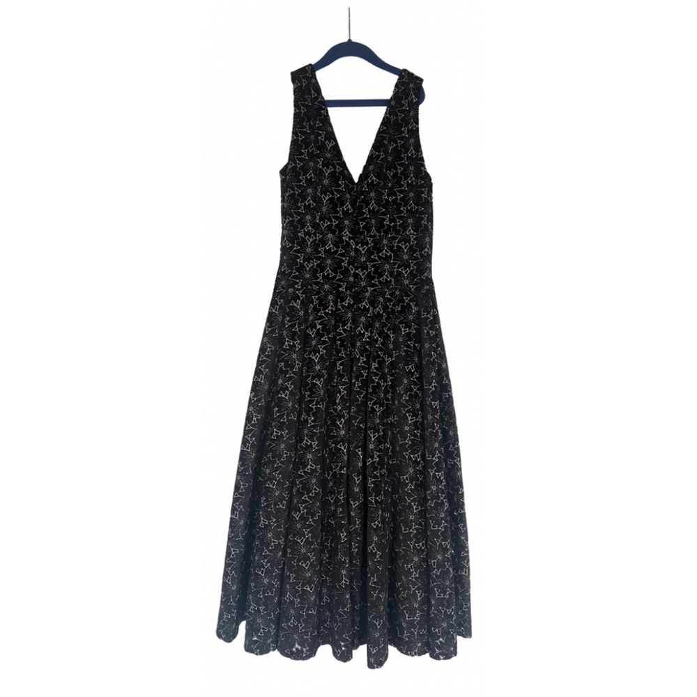 NWT Co. Velvet dress with beautiful embroidery. Perfect for holiday season!